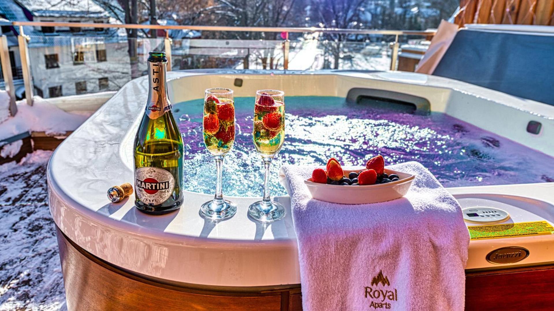 שצ'קלארסקה פוראובה Royal Prestige Collection Z Prywatnym Jacuzzi - Stone Hill Resort Z Basenem I Saunami מראה חיצוני תמונה